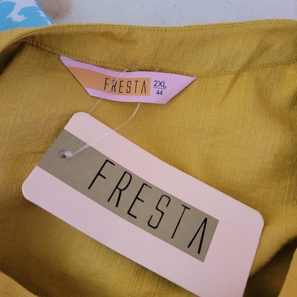 NWT FRESTA Dark Yellow Embroidered Long Slit Tunic - Picture 5 of 7